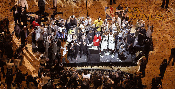 NBA编年史(2002-03):姚明来了! <a href=/lives/lanqiu/spurs/ target=_blank class=infotextkey>马刺</a>复仇<a href=/lives/lanqiu/lakers/ target=_blank class=infotextkey>湖人</a>